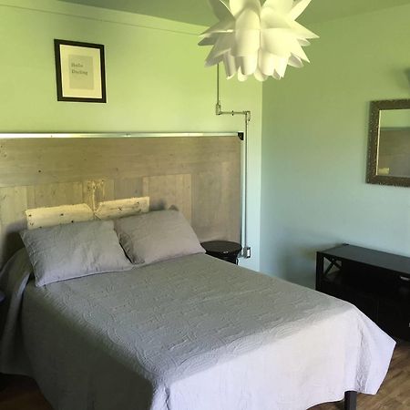 Rooms At The Pecan Olmito Экстерьер фото